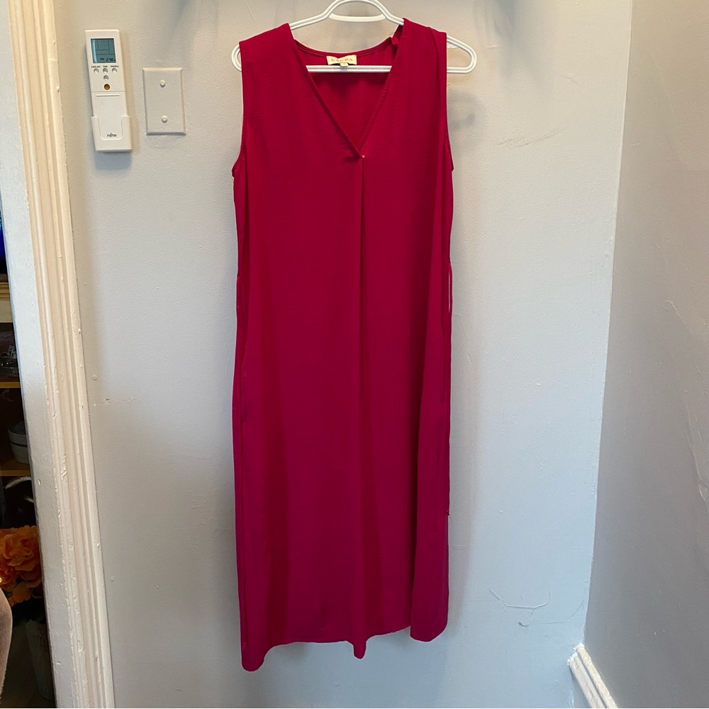 Laura Pink Dress size 8 with pockets.